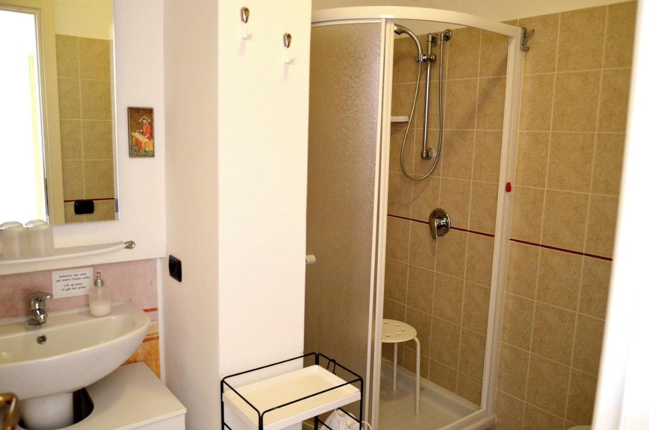 Residenza Ca' Laripa Apartment Solto Collina Luaran gambar